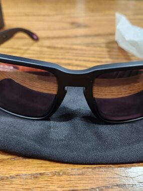 Oakley HOLBROOK Matte Black L Machinist PRIZM Dark Golf Lens Sunglass